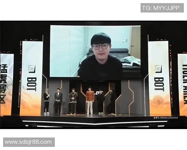 s15电竞总决赛深度解析FPX如何实现整体压制与战术革新