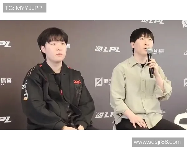 赛后复盘JDG与FPX对决中的节奏变化与策略分析实时新闻